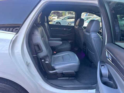 2022 Buick Enclave Essence