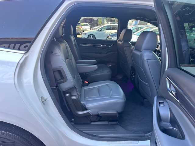 2022 Buick Enclave Essence