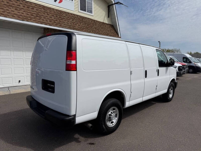 2023 Chevrolet Express 2500