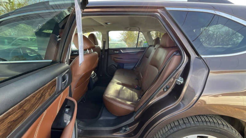 2019 Subaru Outback 2.5i Touring