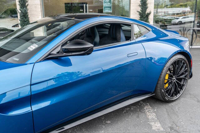 2022 Aston Martin Vantage 51