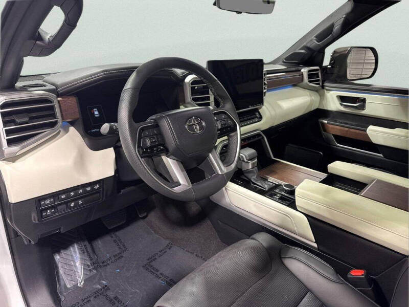 2023 Toyota Sequoia Capstone
