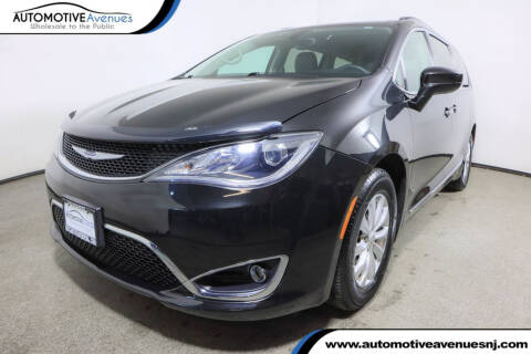 2017 Chrysler Pacifica