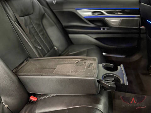 2018 BMW 7 Series 740i