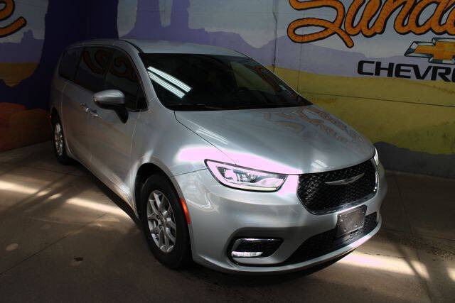 2023 Chrysler Pacifica Touring