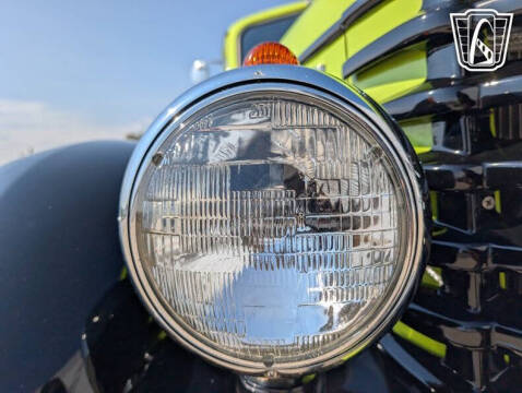 1945 Diamond T 509