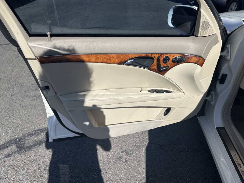 2005 Mercedes-Benz E-Class E 320