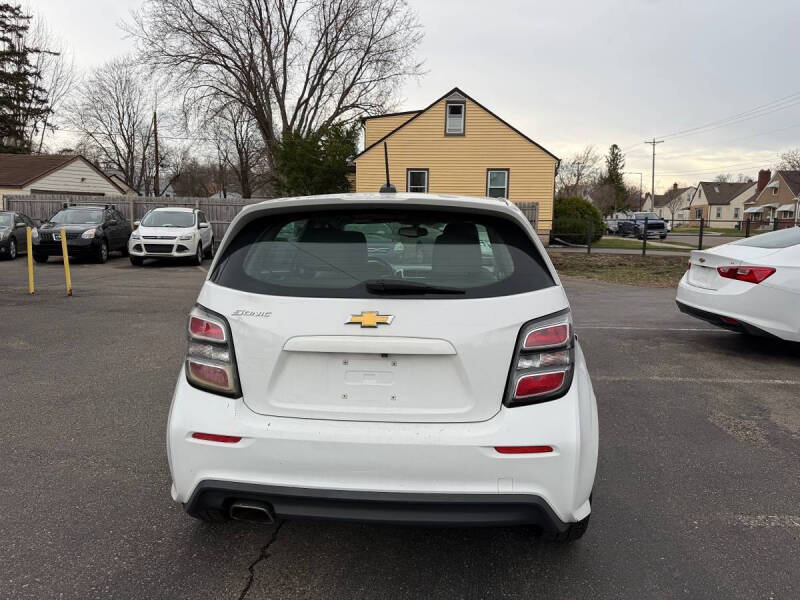 2019 Chevrolet Sonic LT Auto Fleet