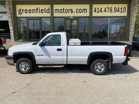 2004 Chevrolet Silverado 2500HD for sale at GREENFIELD MOTORS in Milwaukee WI