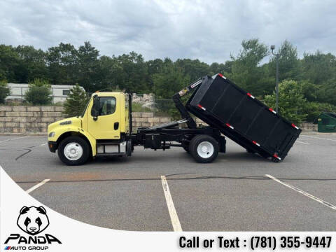 2012 Freightliner M2 106