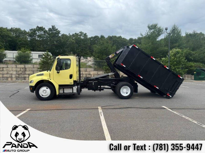 2012 Freightliner M2 106