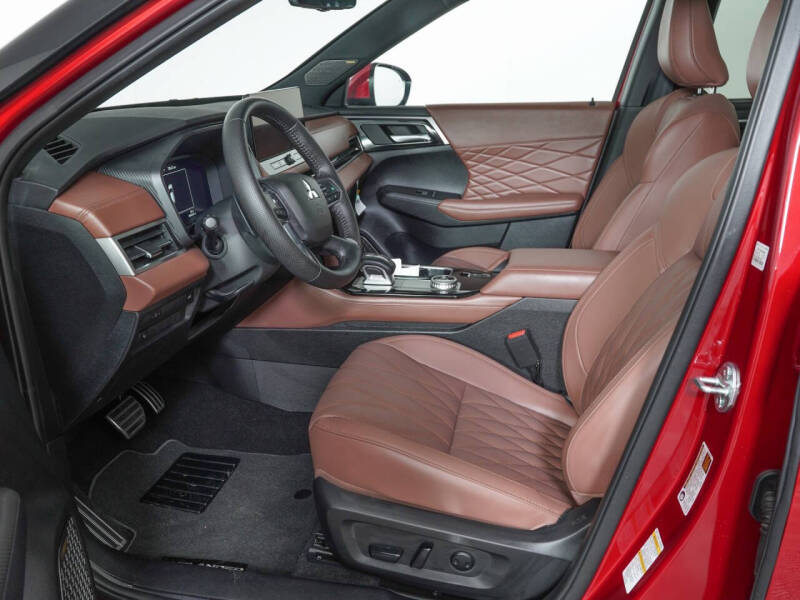 2025 Mitsubishi Outlander SEL