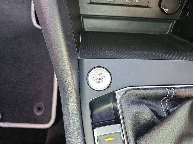 2022 Volkswagen Taos SE 4Motion