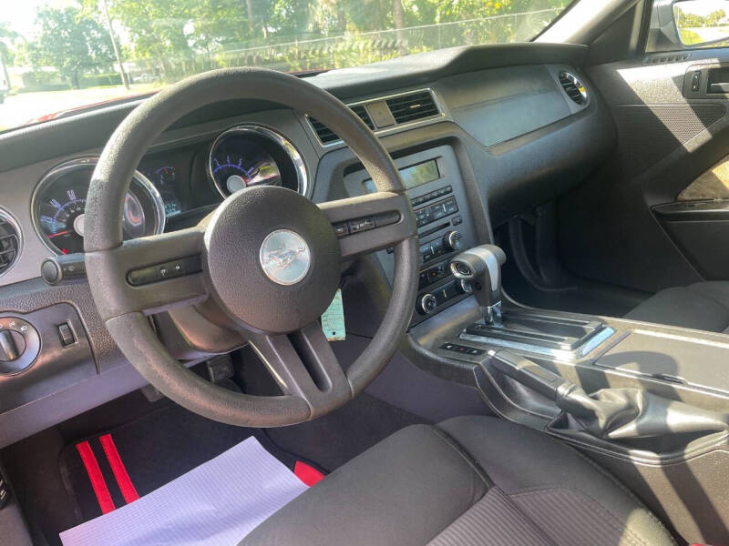 2010 Ford Mustang V6