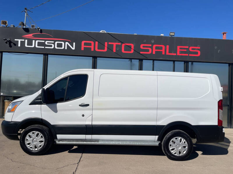 Image 4 of 2019 Ford Transit 250