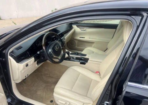 2014 Lexus ES 350e