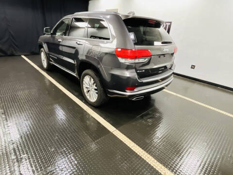 2018 Jeep Grand Cherokee Summit