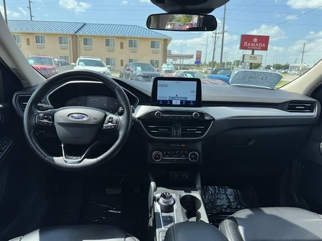 2020 Ford Escape SEL