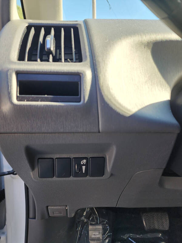 2014 Toyota Prius v Two