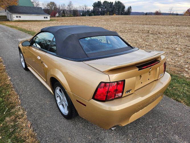 2000 Ford Mustang GT
