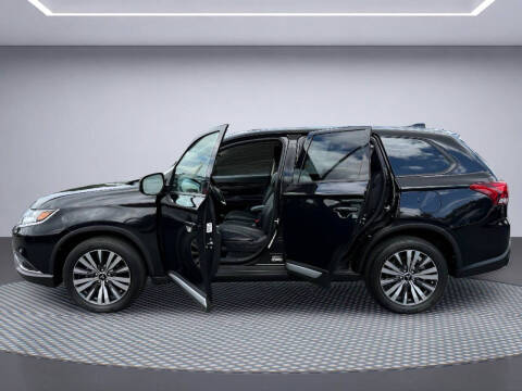 2020 Mitsubishi Outlander SE