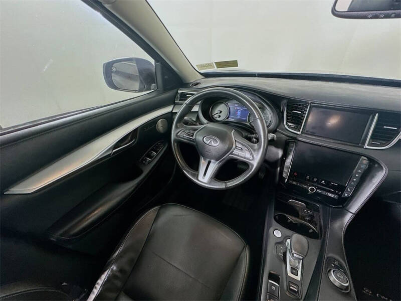 2022 Infiniti QX50 Essential