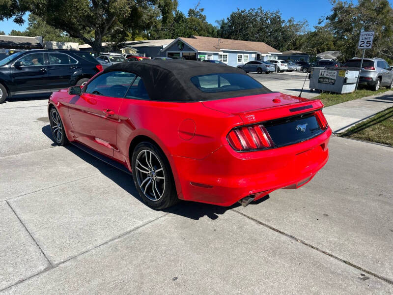 2016 Ford Mustang EcoBoost Premium photo 4