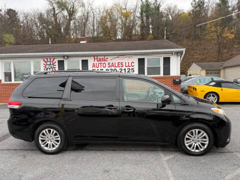 2014 Toyota Sienna XLE 8-Passenger