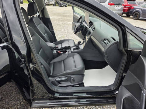 2016 Volkswagen Golf SportWagen