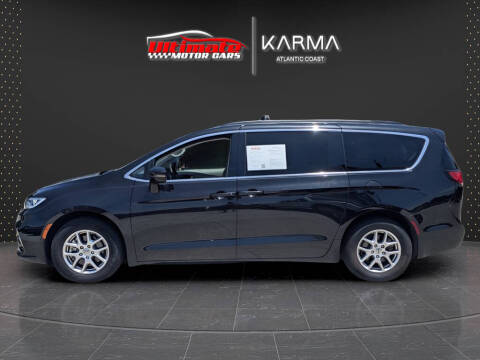2022 Chrysler Pacifica Touring L