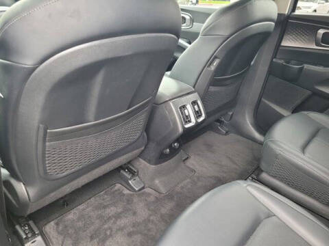 2023 Kia Sorento Hybrid EX