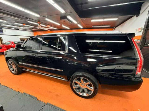 2016 Cadillac Escalade ESV Premium Collection
