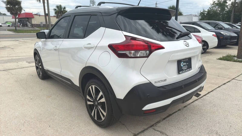 2020 Nissan Kicks SR