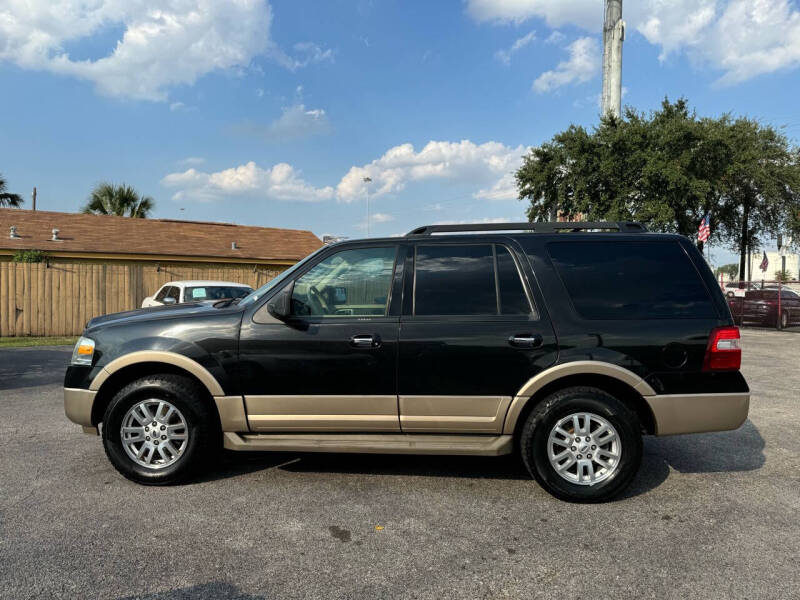 2013 Ford Expedition null photo 16