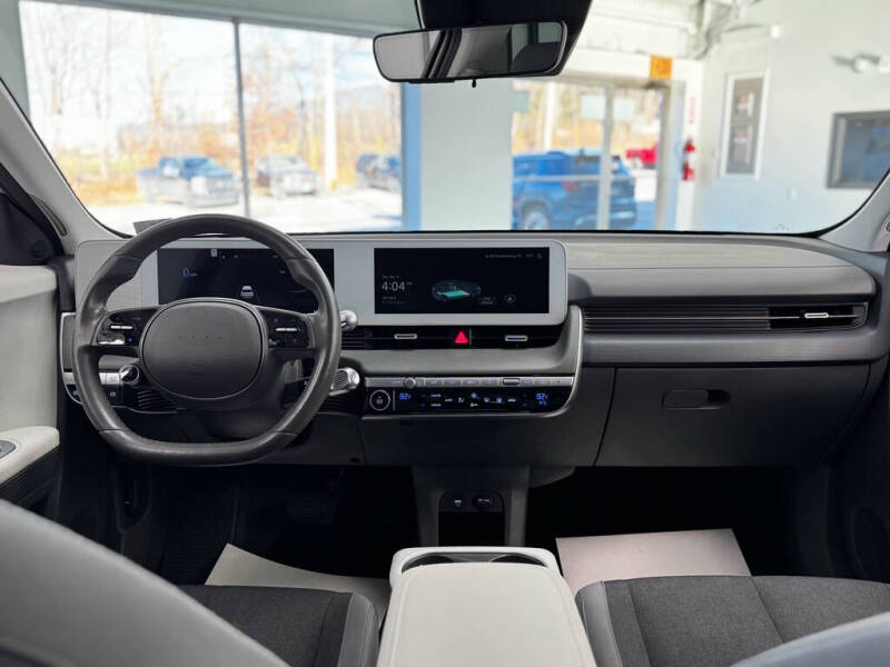 2024 Hyundai Ioniq 5 SEL