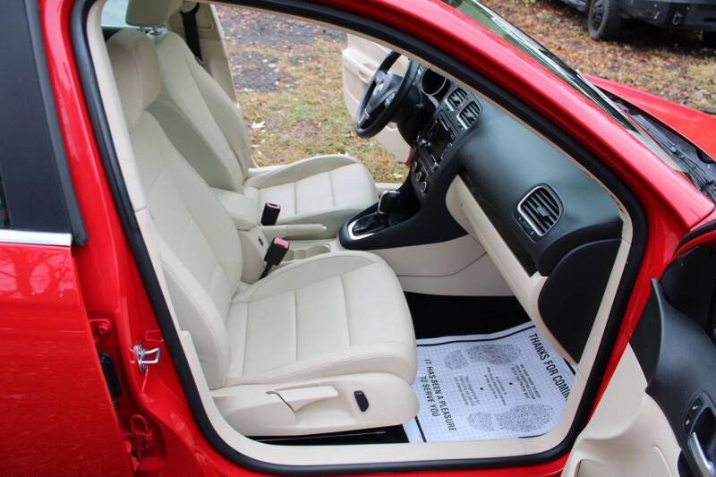 2013 Volkswagen Jetta SportWagen SE PZEV