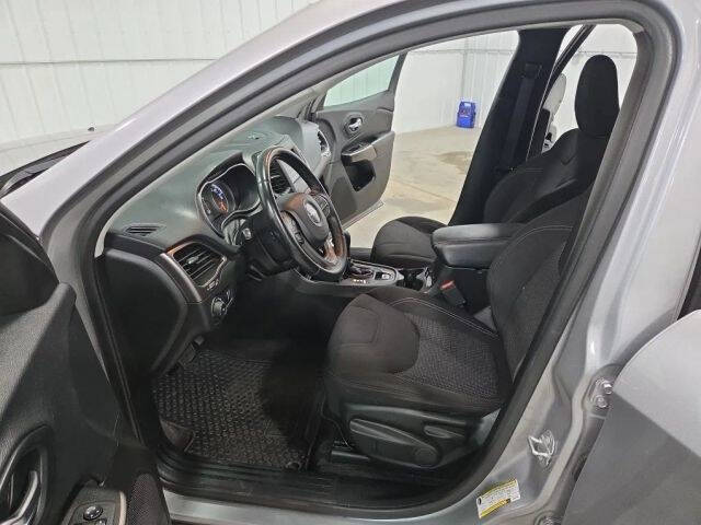2019 Jeep Cherokee Latitude