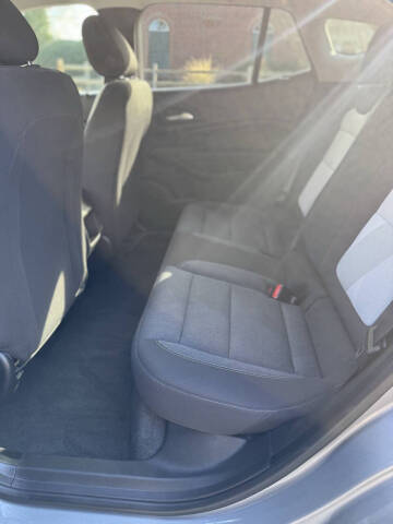 2025 Chevrolet Trax LS