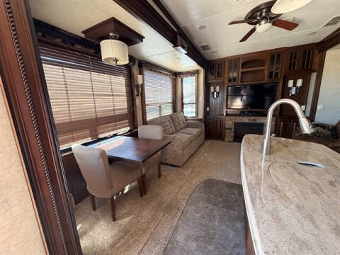 2015 Keystone RV Alpine 301