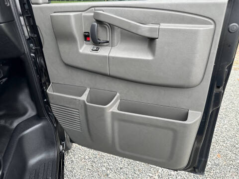 2017 Chevrolet Express 2500