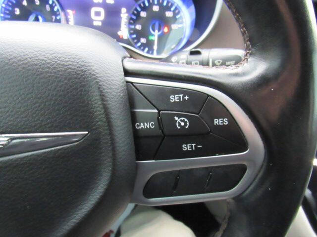 2017 Chrysler Pacifica Touring-L Plus