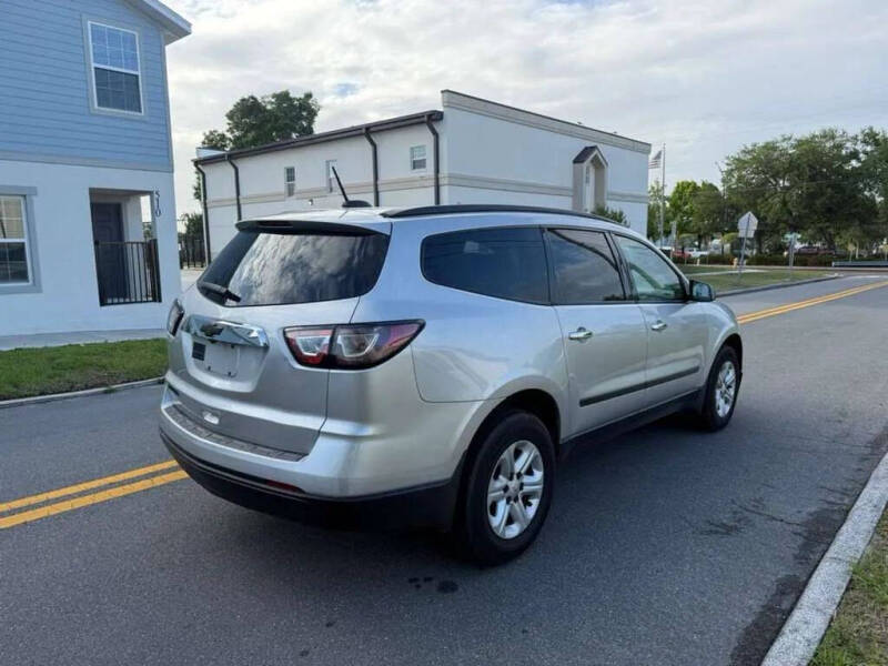 2017 Chevrolet Traverse LS