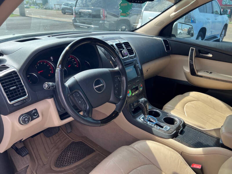 2011 GMC Acadia Denali