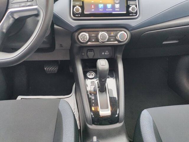 2023 Nissan Versa SV