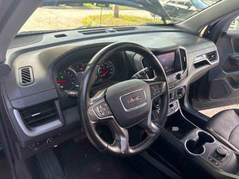 2023 GMC Terrain AT4