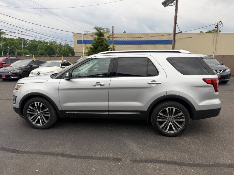 2017 Ford Explorer Platinum