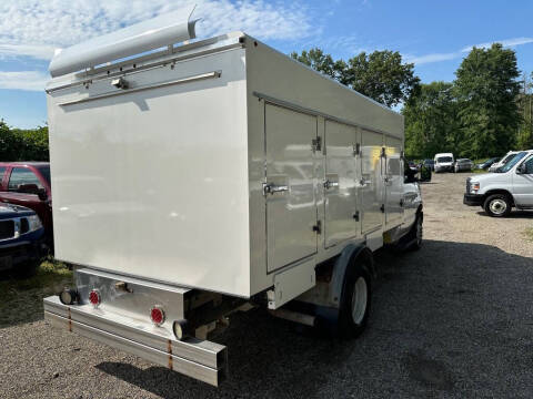 2017 Ford E-Series E-450 SD