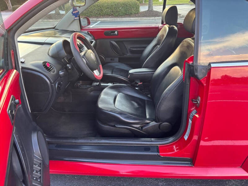 2006 Volkswagen New Beetle Convertible 2.5