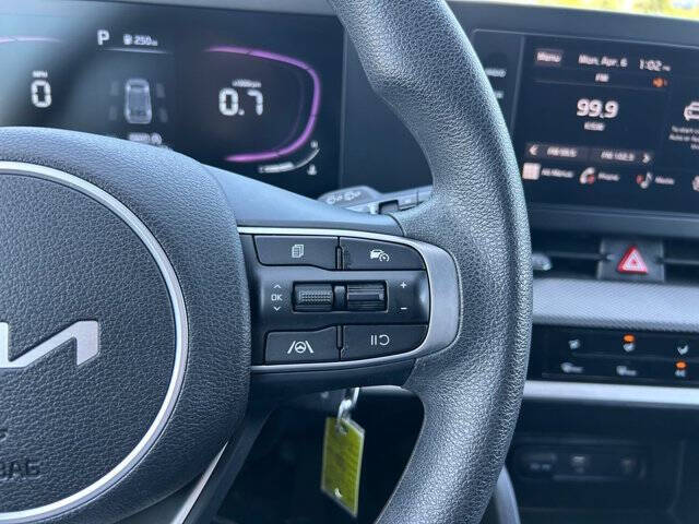 2024 Kia Sportage LX