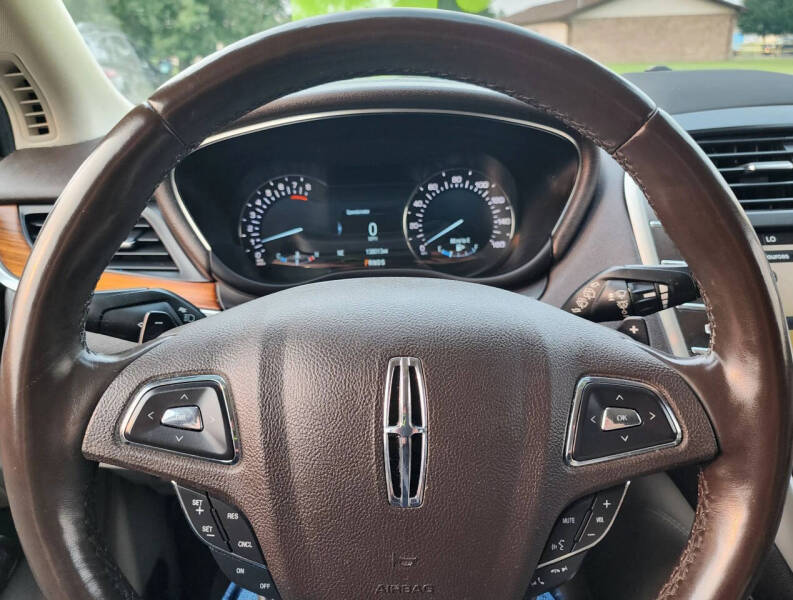 2019 Lincoln MKC Select